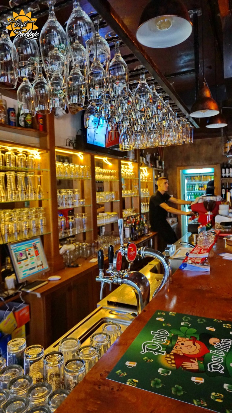 Dublin Pub Unutra (15).JPG